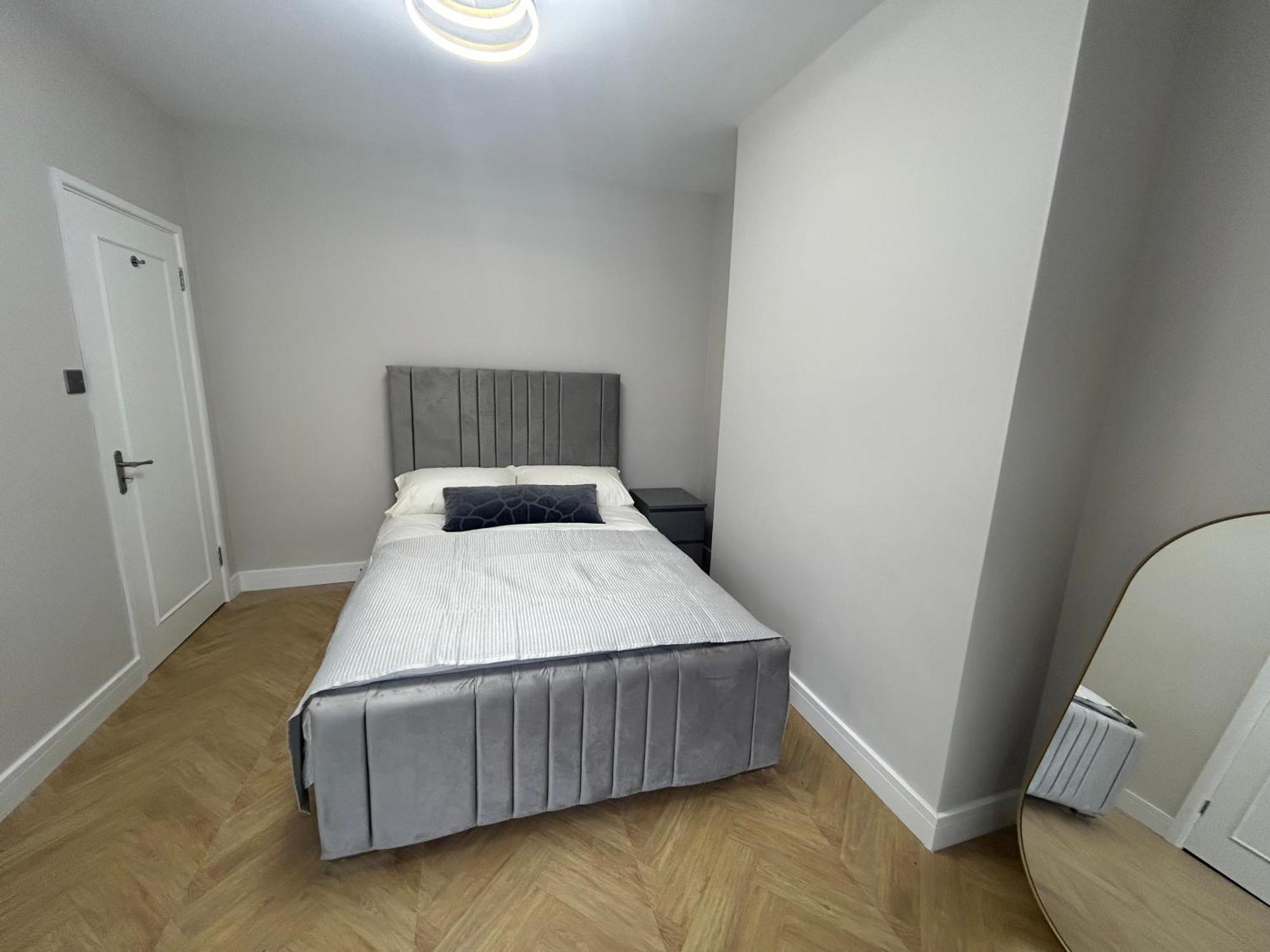 Luxury 2 Bed With Garden Near Tottenham Hale *